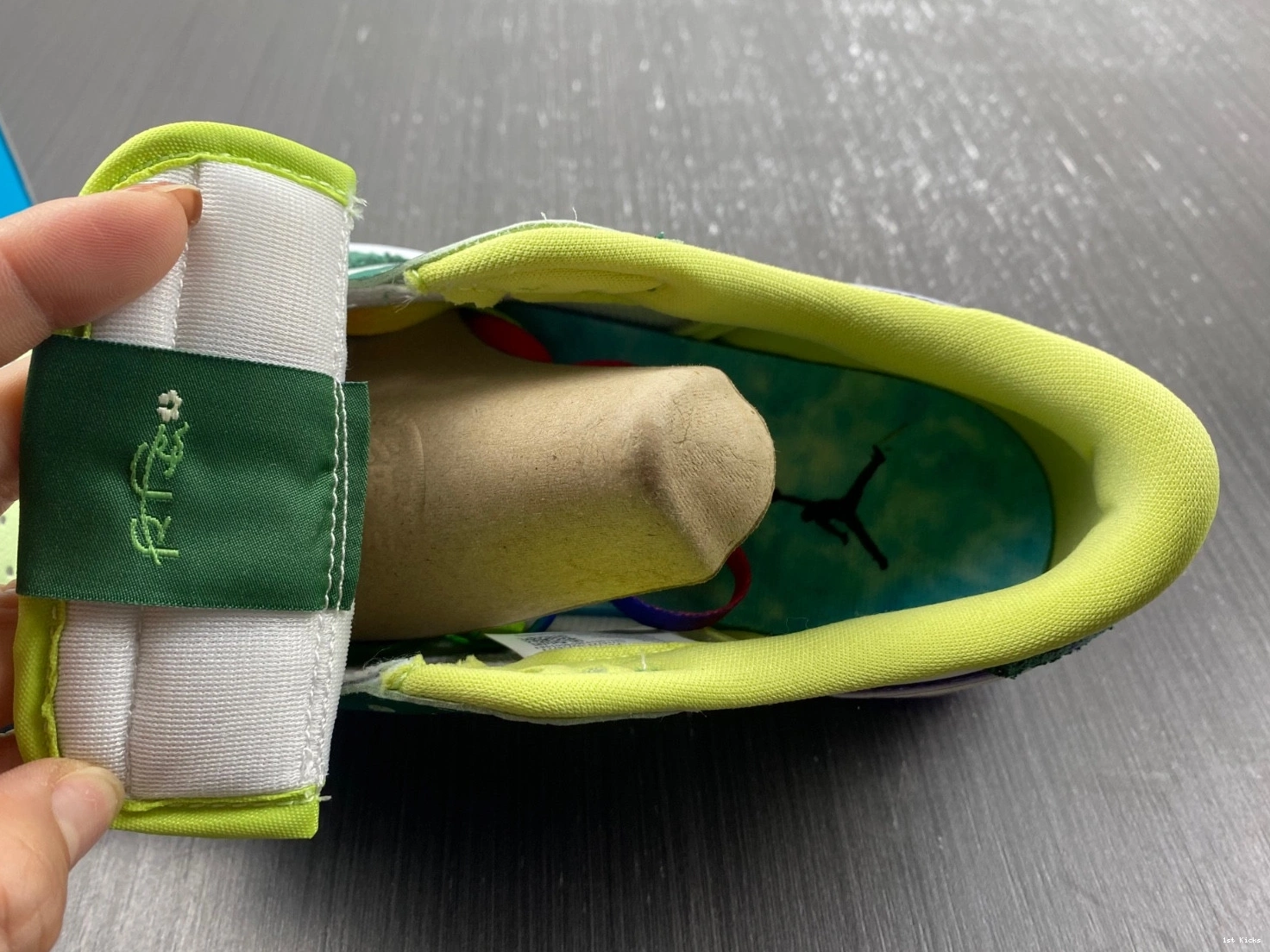 Low (2023) 1 FD9665-351 OG - Jordan Retro Doernbecher 1210